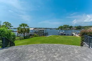553 Cove Dr, Fort Walton Beach, FL 32547 - Photo 4