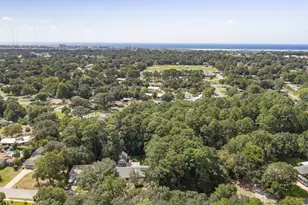 324 NW Lake Dr, Fort Walton Beach, FL 32548 - Photo 8