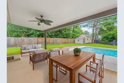 1734 Bayshore Drive, Niceville, FL 32578 - Photo 8