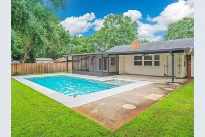 1734 Bayshore Drive, Niceville, FL 32578 - Photo 2