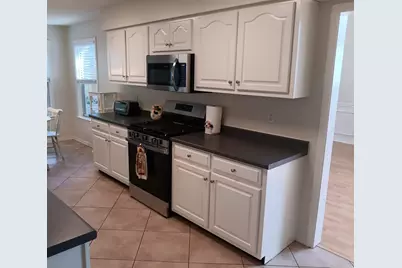 2570 Barron Court, Shalimar, FL 32579 - Photo 10