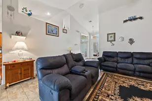 5732 Dunbar Cir, Milton, FL 32583 - Photo 10