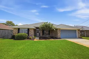 2176 Bromly Dr, Navarre, FL 32566 - Photo 1