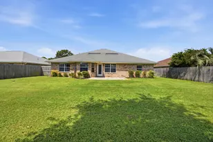 2176 Bromly Dr, Navarre, FL 32566 - Photo 8
