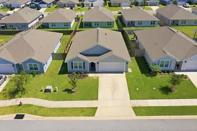 211 Laurel Hill Street, Crestview, FL 32539 - Photo 2