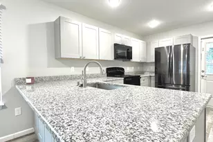 704 E Chestnut Ave, Crestview, FL 32539 - Photo 6
