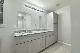 704 E Chestnut Ave, Crestview, FL 32539 - Photo 24
