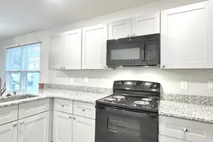 704 E Chestnut Ave, Crestview, FL 32539 - Photo 10