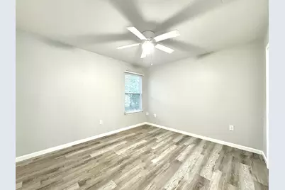704 E Chestnut Avenue, Crestview, FL 32539 - Photo 16