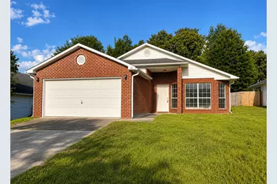 130 Sandstone Trail, Crestview, FL 32539 - Photo 1