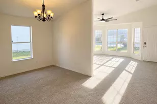 130 Sandstone Trail, Crestview, FL 32539 - Photo 2