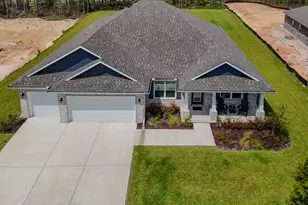 94 S Bentgrass Rd, Freeport, FL 32439 - Photo 2
