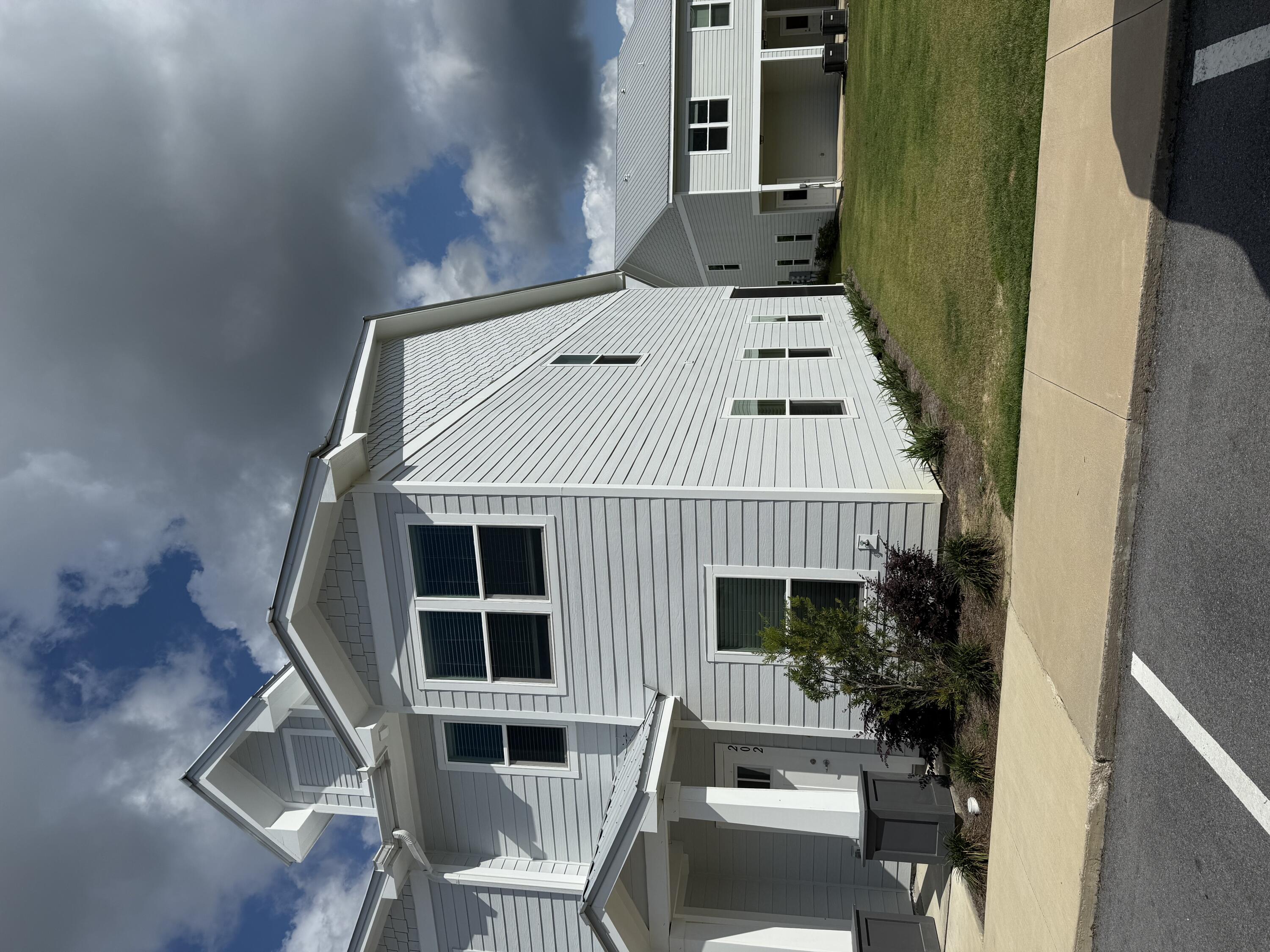 202 Date Palm Ln - 202 Date Palm Ln, Freeport, FL 32439 Luxury Property | Jose Angel Pina