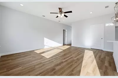 851 E Williams Street, Crestview, FL 32539 - Photo 6