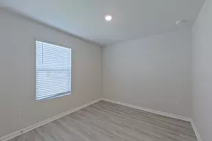 4678 Malay Cir, Pace, FL 32571 - Photo 2