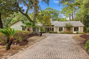 1307 Windward Cir, Niceville, FL 32578 - Photo 2
