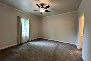 2619 Victoria Pl, Crestview, FL 32536 - Photo 4