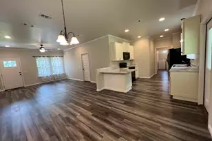 2619 Victoria Pl, Crestview, FL 32536 - Photo 2