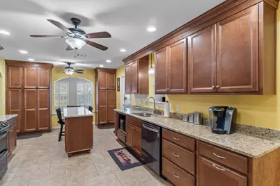 6805 Avenida De Galvez, Navarre, FL 32566 - Photo 16