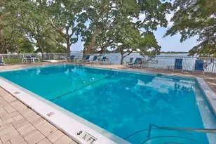 209 W Miracle Strip Pkwy, Mary Esther, FL 32569 - Photo 48