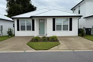 114 Penny Ln, Valparaiso, FL 32580 - Photo 1