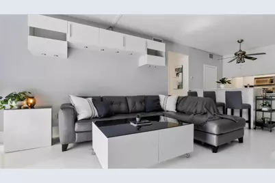 1200 Brickell Bay Drive #4324, Miami, FL 00N/A - Photo 6