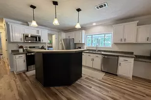 927 Black Creek Blvd, Freeport, FL 32439 - Photo 10