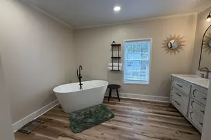 927 Black Creek Blvd, Freeport, FL 32439 - Photo 22