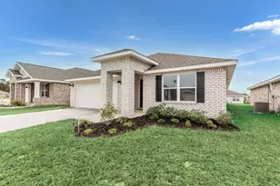 4610 Reveille Wy, Crestview, FL 32539 - Photo 2