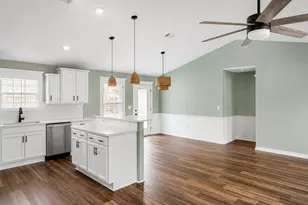 635 Magnolia Lake Dr, Defuniak Springs, FL 32433 - Photo 4