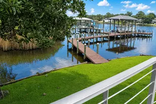 271 NW Ewing Ct, Fort Walton Beach, FL 32548 - Photo 8