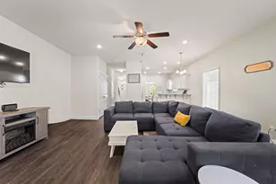 802 W Wright St, Pensacola, FL 32501 - Photo 4