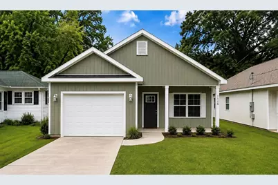 607 Amos Street, Crestview, FL 32539 - Photo 2