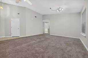 5327 Whitney Ct, Crestview, FL 32536 - Photo 10