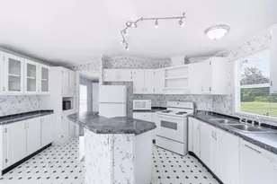 9307 Gobbler Cir, Southport, FL 32409 - Photo 8