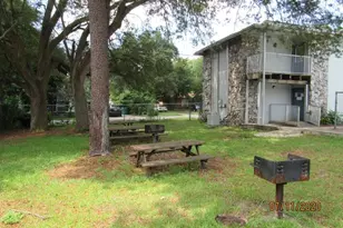 201 E College Blvd, Niceville, FL 32578 - Photo 8