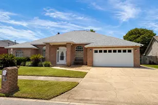 329 Sailfish Cir, Destin, FL 32541 - Photo 1