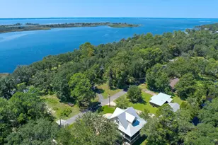 400 Pitts Bayshore Dr, Freeport, FL 32439 - Photo 2