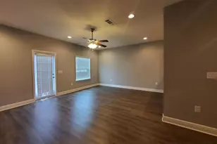 117 E Iron Horse Dr, Crestview, FL 32539 - Photo 6