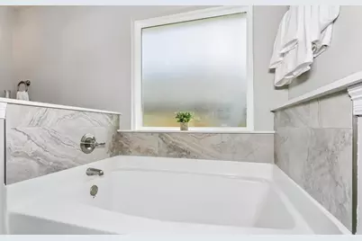 7527 Hatteras Drive, Navarre, FL 32566 - Photo 24