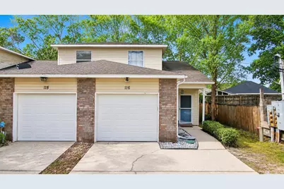 116 Dolphin Road #116, Mary Esther, FL 32569 - Photo 1