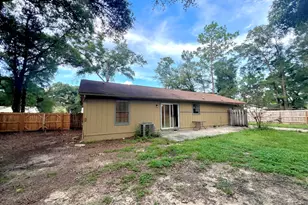 303 Springwood Cir, Crestview, FL 32536 - Photo 16
