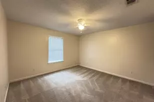 303 Springwood Cir, Crestview, FL 32536 - Photo 8