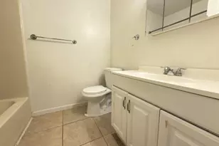 303 Springwood Cir, Crestview, FL 32536 - Photo 12