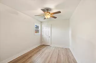 1010 Boulevard De La Parisienne, Mary Esther, FL 32569 - Photo 16