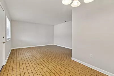 201 E College Boulevard #17, Niceville, FL 32578 - Photo 6