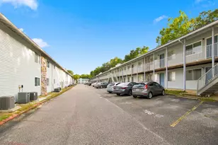 201 E College Blvd, Niceville, FL 32578 - Photo 16