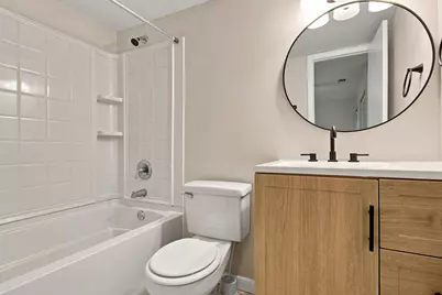 201 E College Boulevard #17, Niceville, FL 32578 - Photo 2