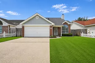 928 Village Ln, Fort Walton Beach, FL 32547 - Photo 2