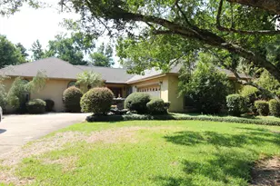 14 Hampton Cir, Niceville, FL 32578 - Photo 1